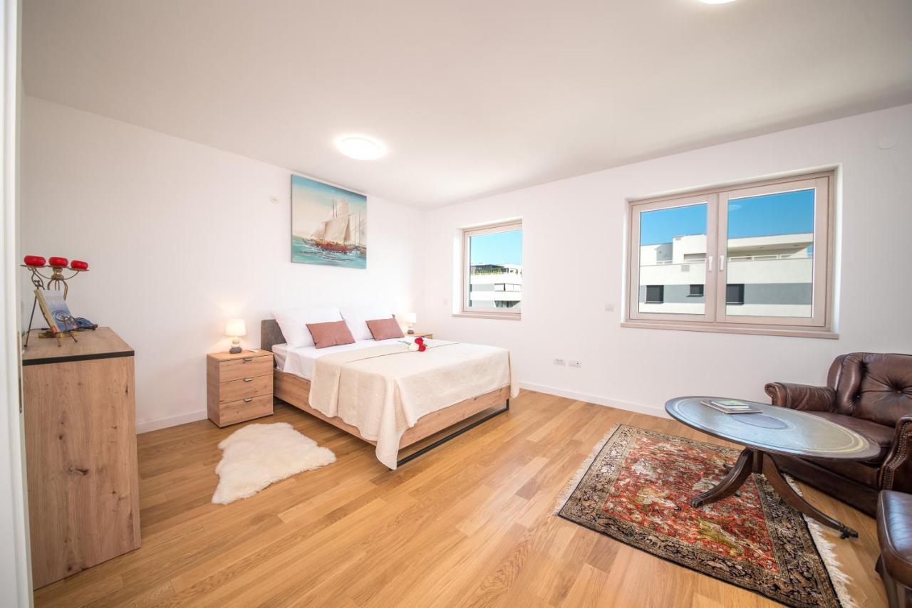 ザダルPremium Penthouse Orizzonteアパートメント エクステリア 写真